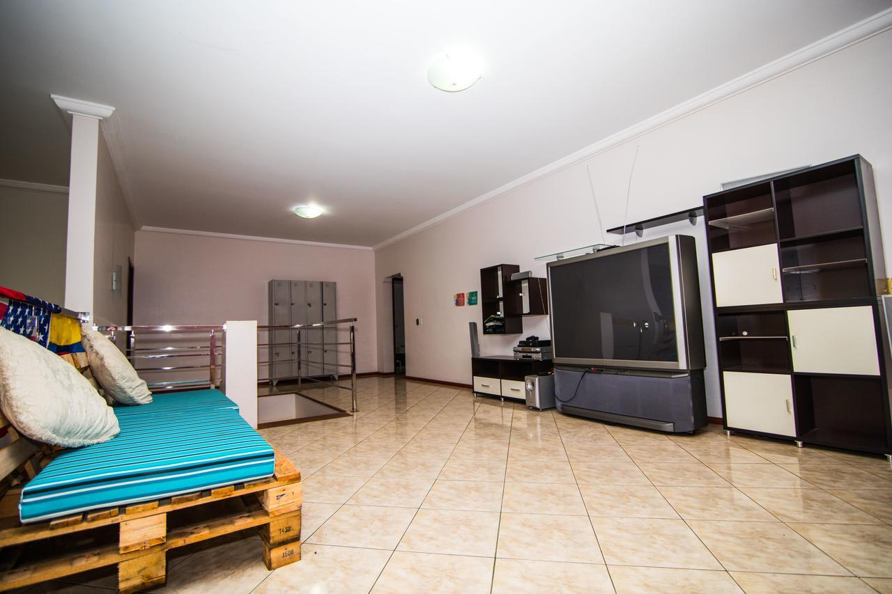 Made In Brazil Hostel ฟอสดูอีกวาซู ภายนอก รูปภาพ